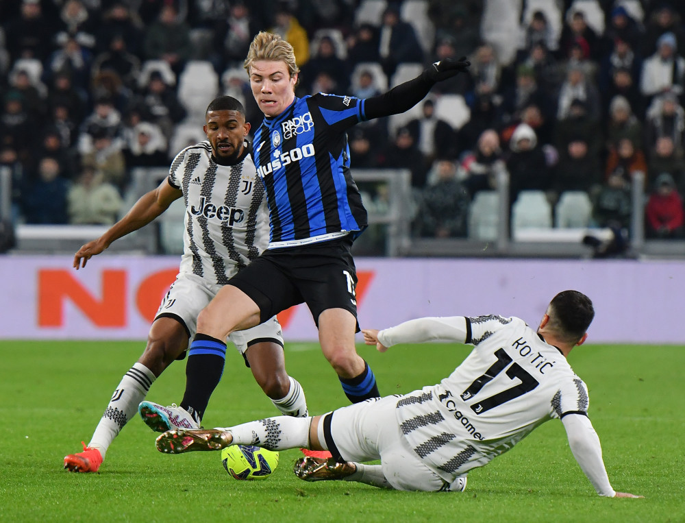 转会期体能课后，尤文图斯门线救险备战意甲，气氛紧张，高层口径保持一致 