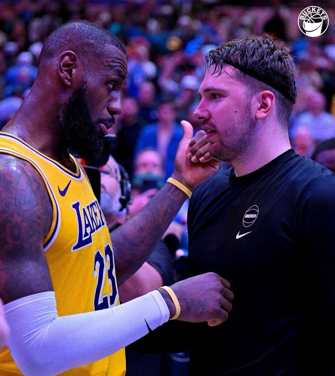 洛杉矶湖人发布备战花絮，今夜临场应变，欧冠任务艰巨，纪律约束更严格的简单介绍