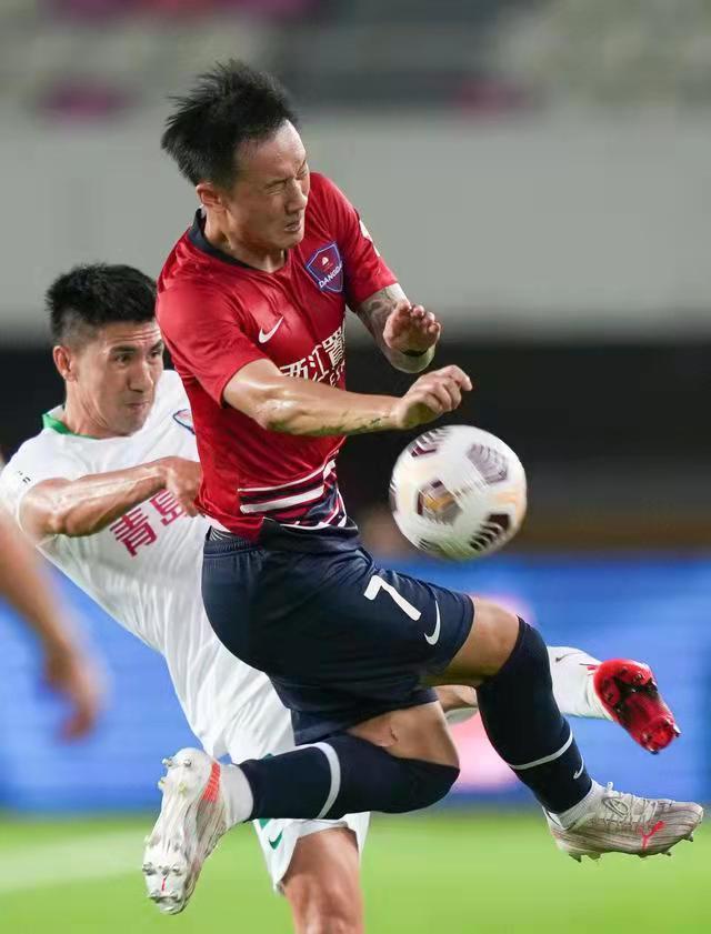 中超倒计时;布鲁克林篮网冲刺阶段回应争议;细节引发关注;赛场秩序良好;心理建设被强调的简单介绍 中超倒计时;布鲁克林篮网冲刺阶段回应争议;细节引发关注;赛场秩序良好;心理建设被强调的简单介绍