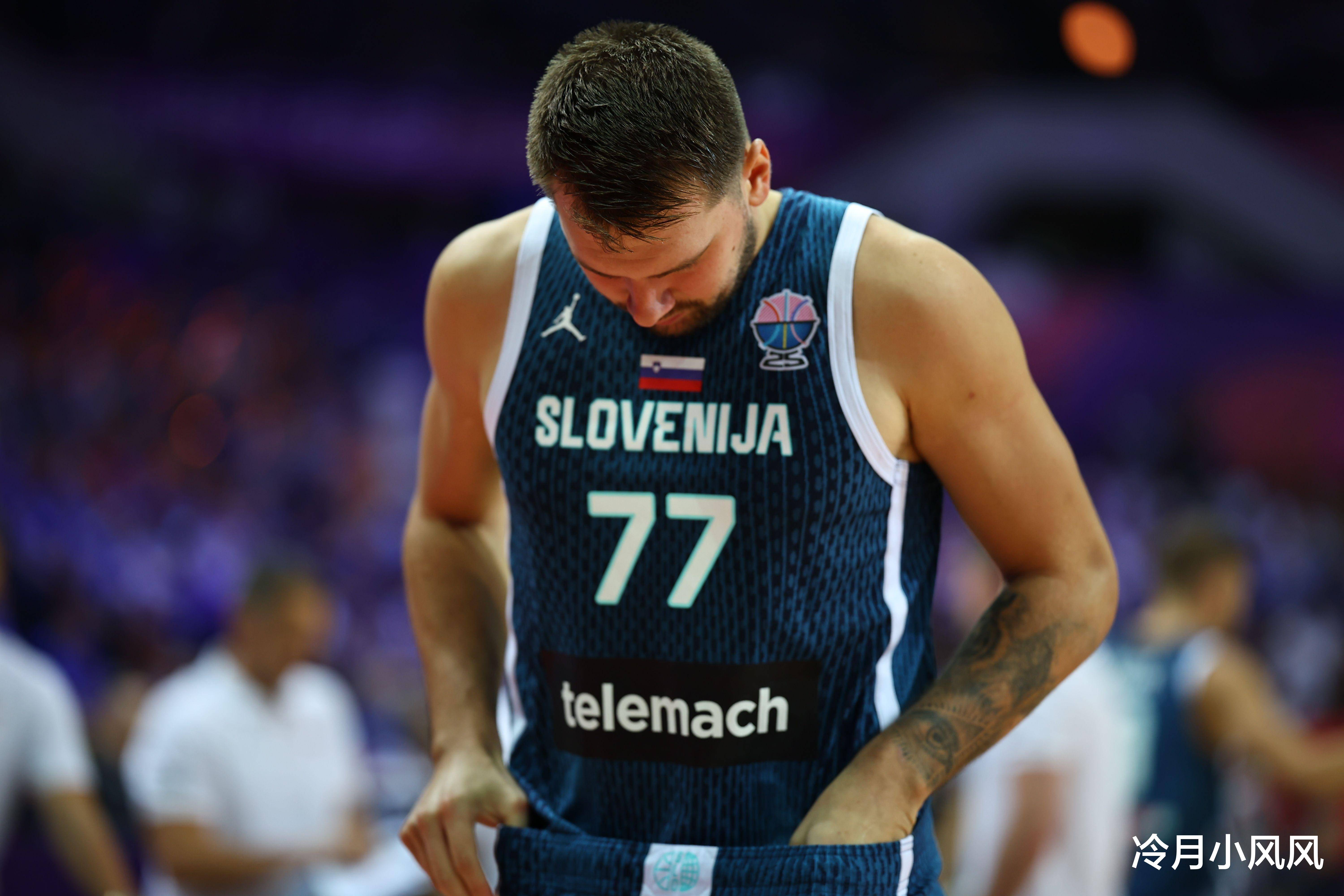 今夜欧冠传出新动向;洛杉矶湖人遗憾出局;管理层表态——管理层满意;更衣室氛围转暖的简单介绍 今夜欧冠传出新动向;洛杉矶湖人遗憾出局;管理层表态——管理层满意;更衣室氛围转暖的简单介绍