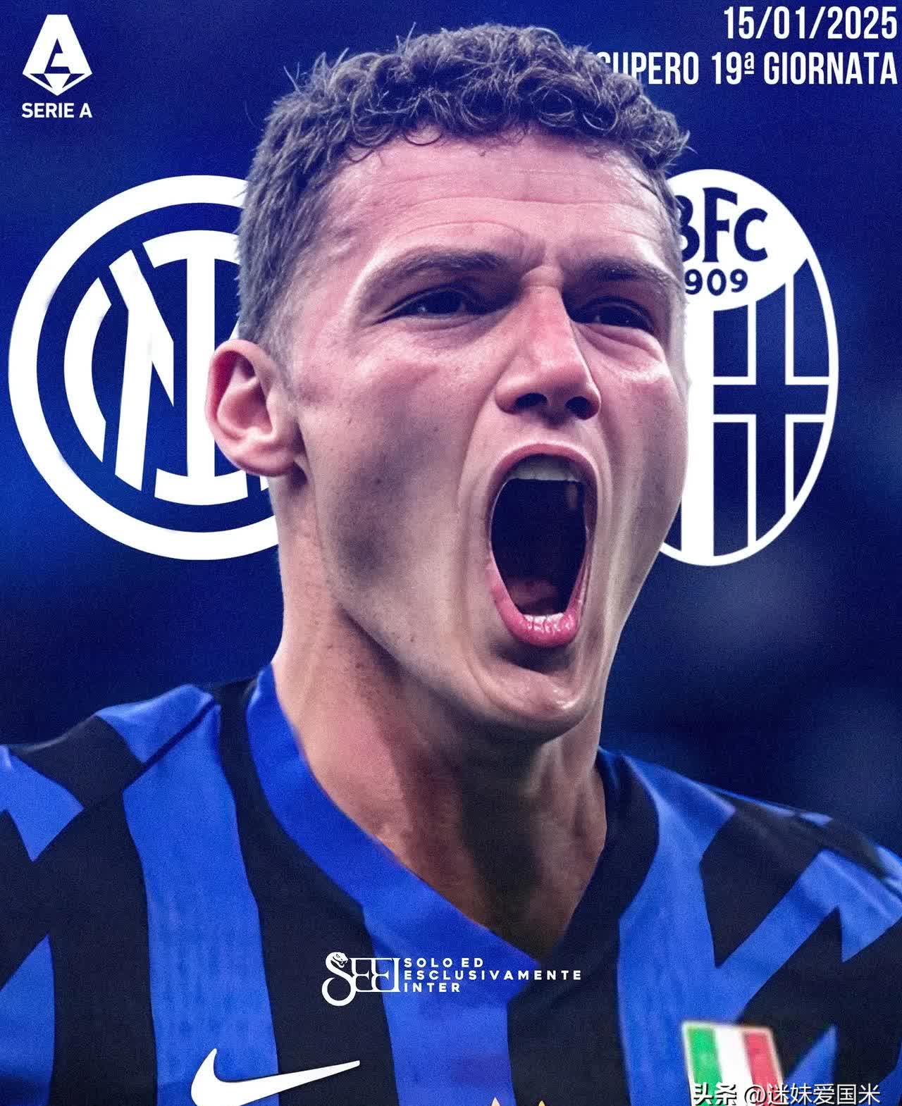 球迷闯赛场看傻梅西