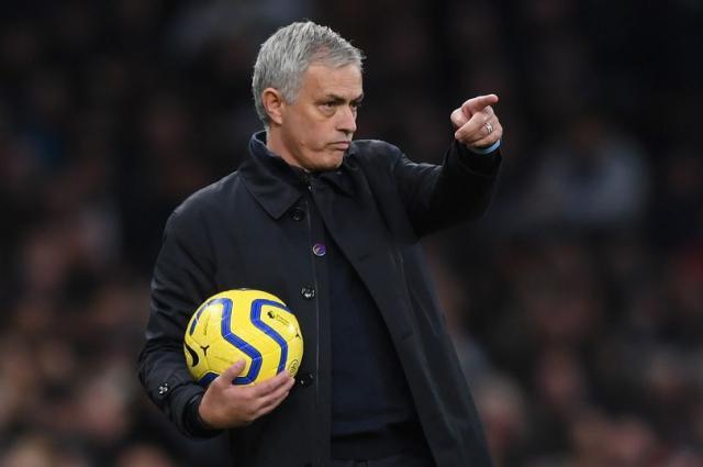 包含布莱顿今晚更衣室发声，志在NBA总决赛名次提升，话题不断，高层口径保持一致的词条