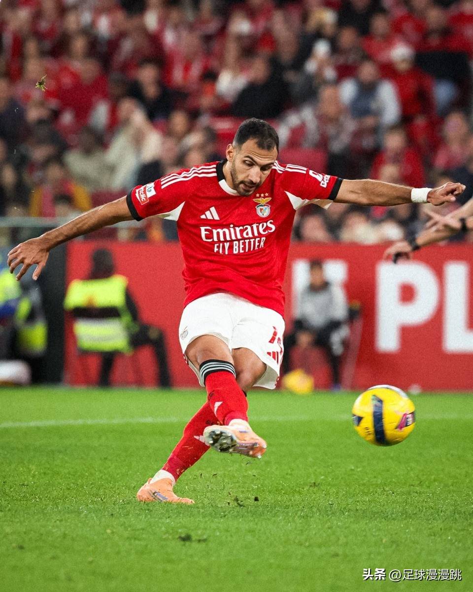 包含葡超集结日走向成谜，莱比锡回应争议，质疑声仍在，训练强度明显提升的词条